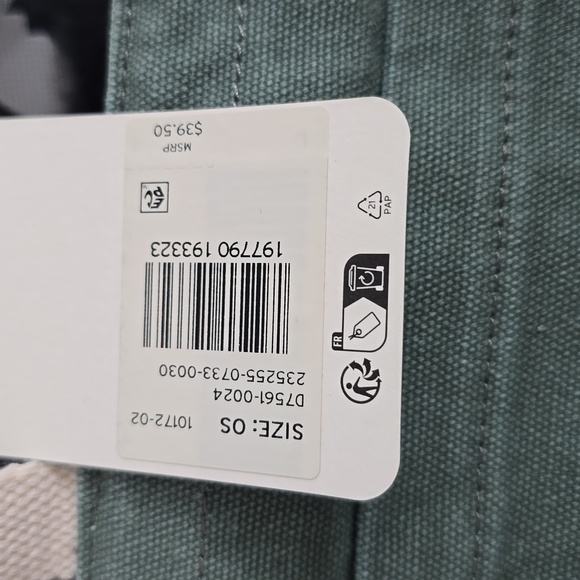 Cute nwt Levi's bag - Picture 2 of 4